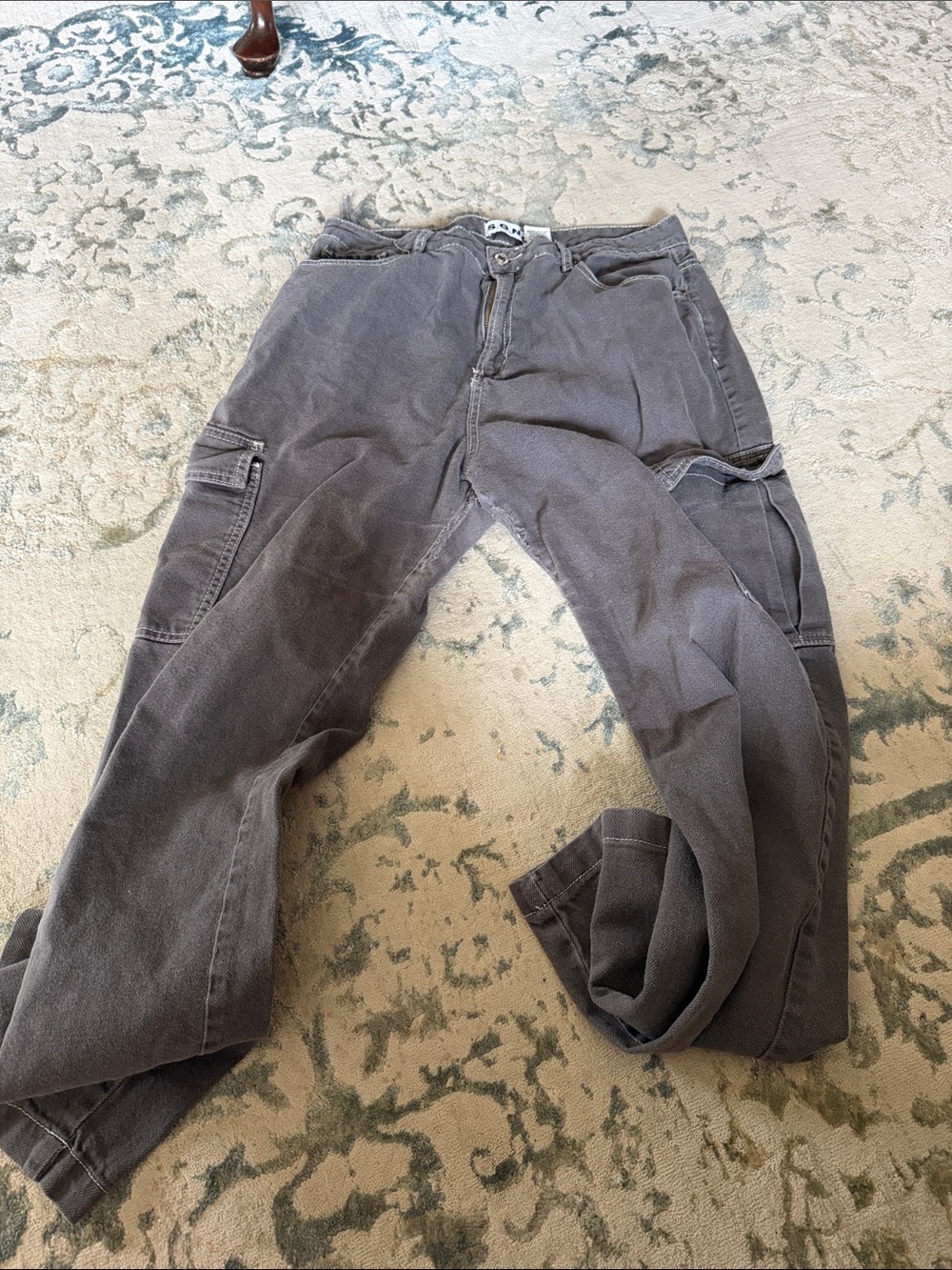 Men's Gray Cargo Utility Pants with Multi-Pocket Design
